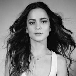 Author Alice Braga