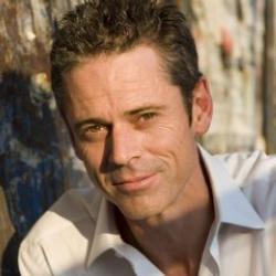 Author C. Thomas Howell