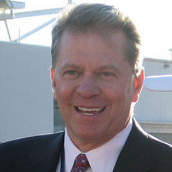 Author Dave Checketts