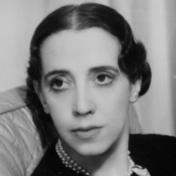 Author Elsa Schiaparelli