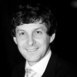 Author Guy Deutscher