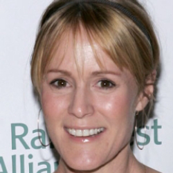 Author Mary Stuart Masterson