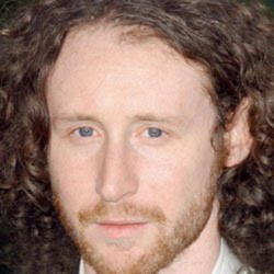 Author Mike Einziger