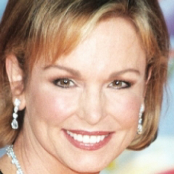Author Phyllis George