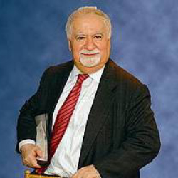 Author Vartan Gregorian