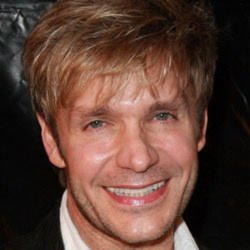 Author Vic Mignogna