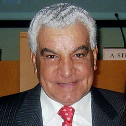 Author Zahi Hawass